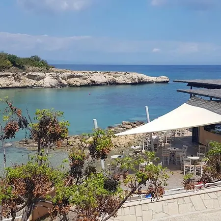 Acropolis Penthouse Protaras Паралимни